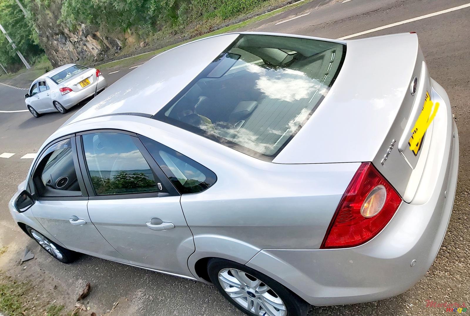 2010' Ford Focus photo #1