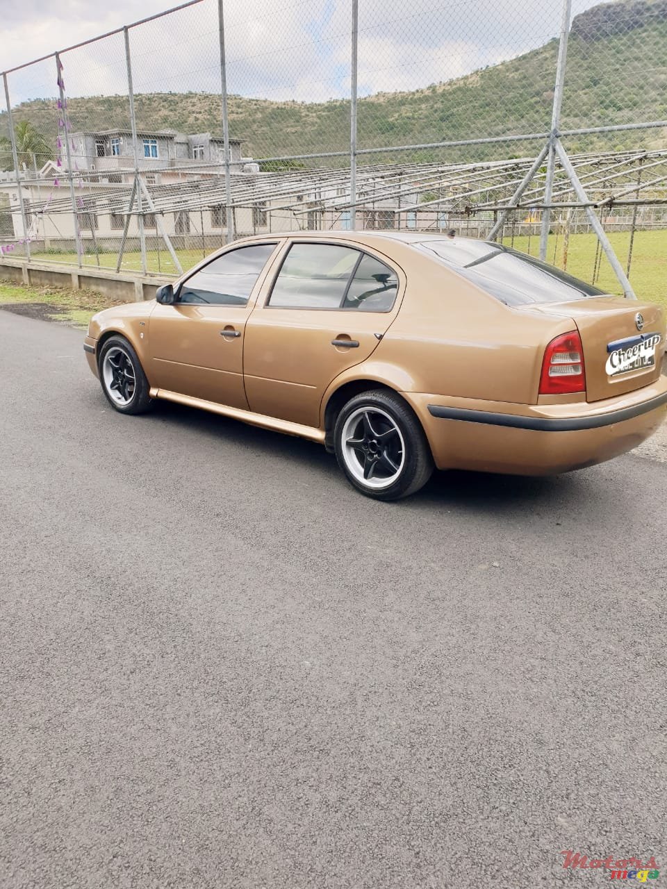 2002' Skoda Octavia photo #4