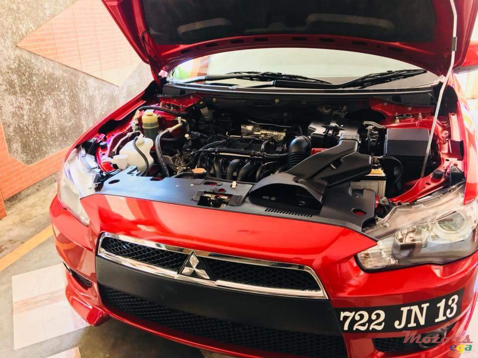 2013' Mitsubishi Lancer X Jhgg photo #2