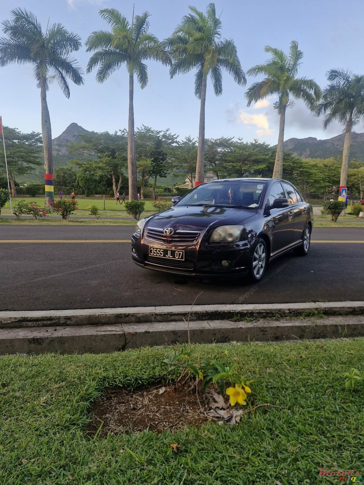 2007' Toyota Avensis photo #1