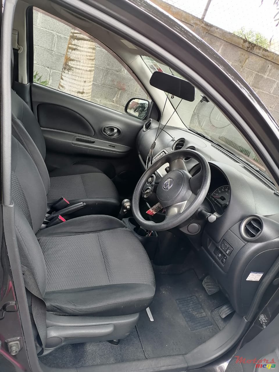 2010' Nissan March photo #3