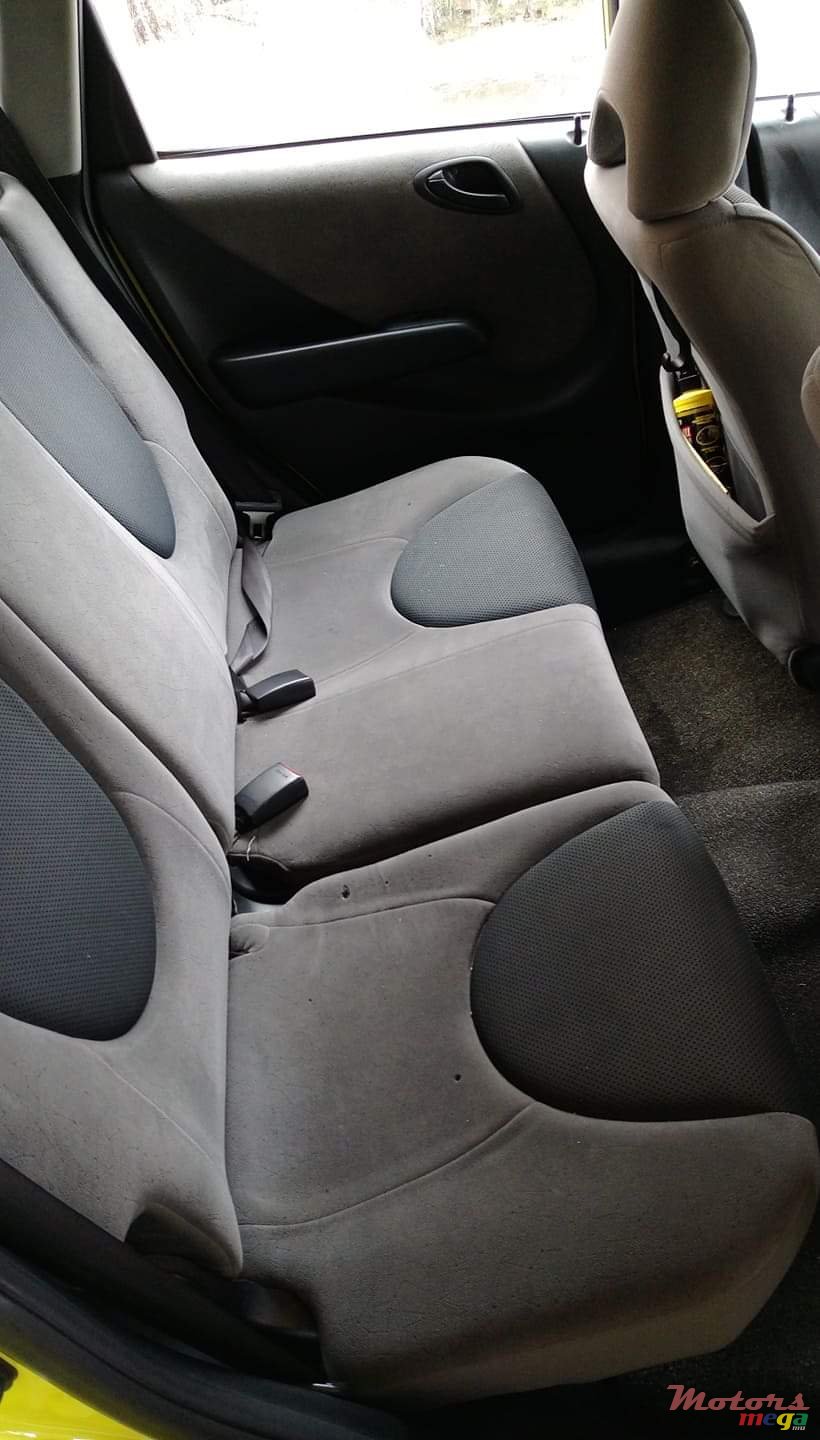 2005' Honda Fit photo #4