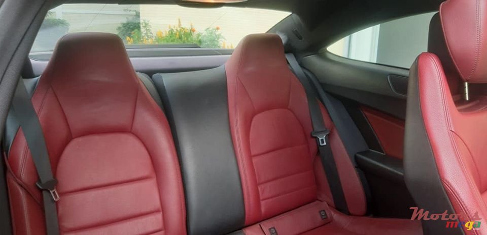 2016' Mercedes-Benz C-Class C250 photo #5