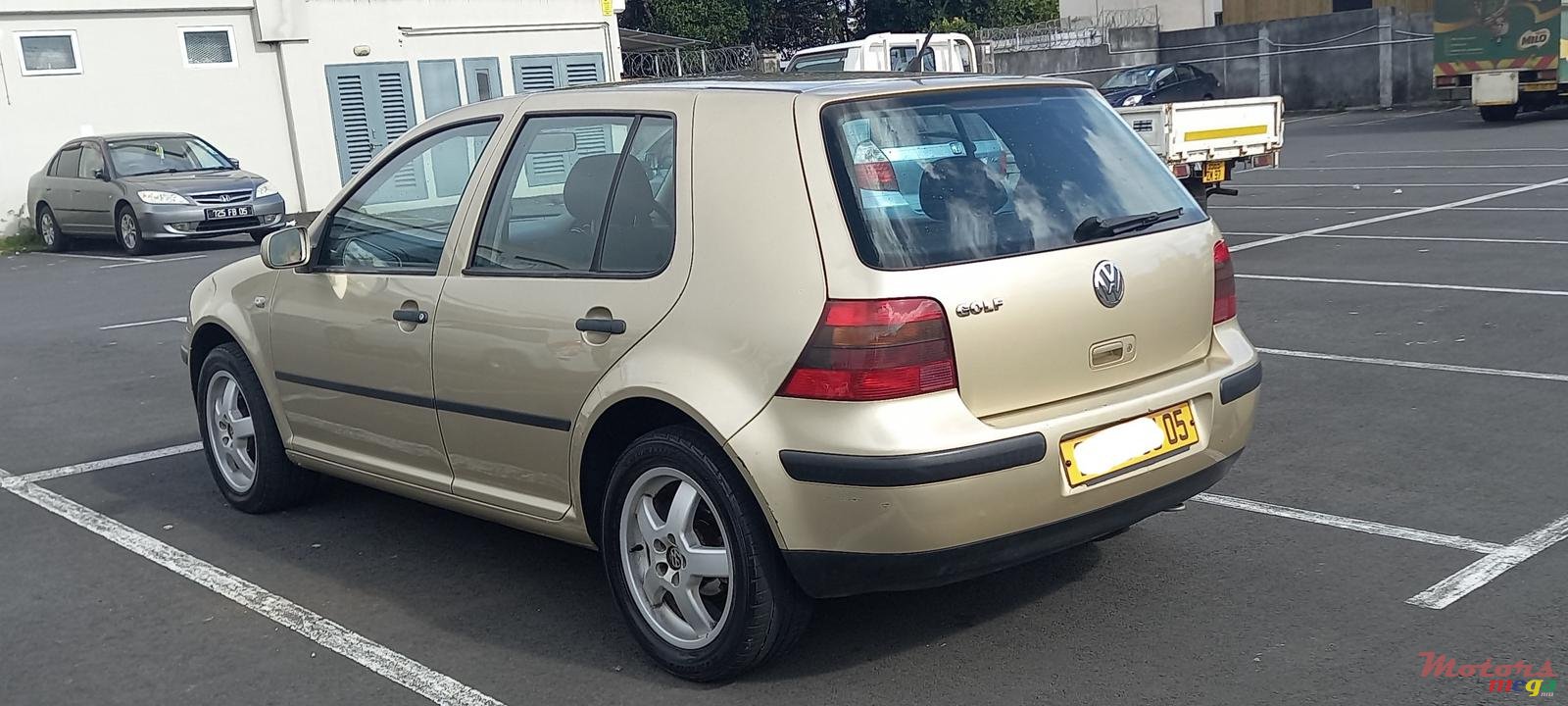 2005' Volkswagen Golf IV photo #3