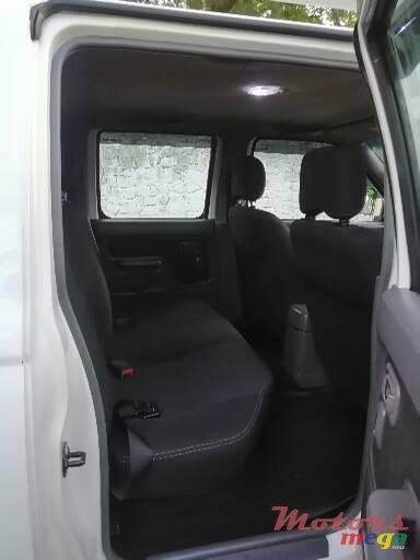 2017' Nissan Hardbody photo #4