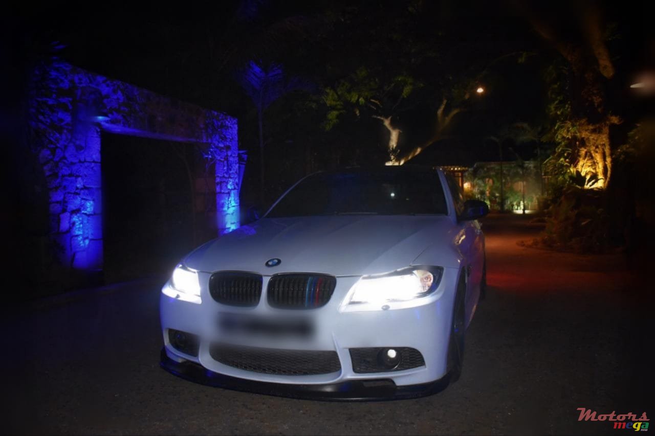 2009' BMW 318 photo #4