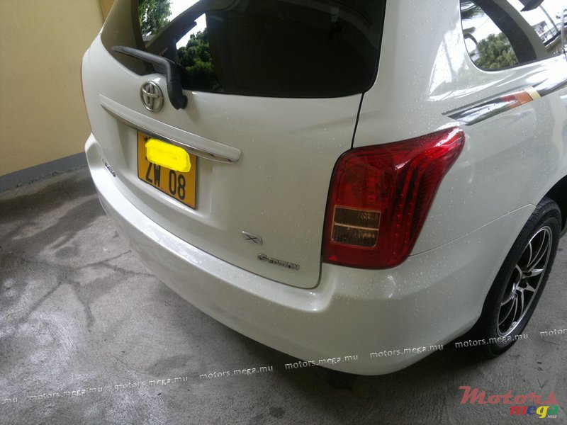 2008' Toyota AXIO FIELDER photo #3
