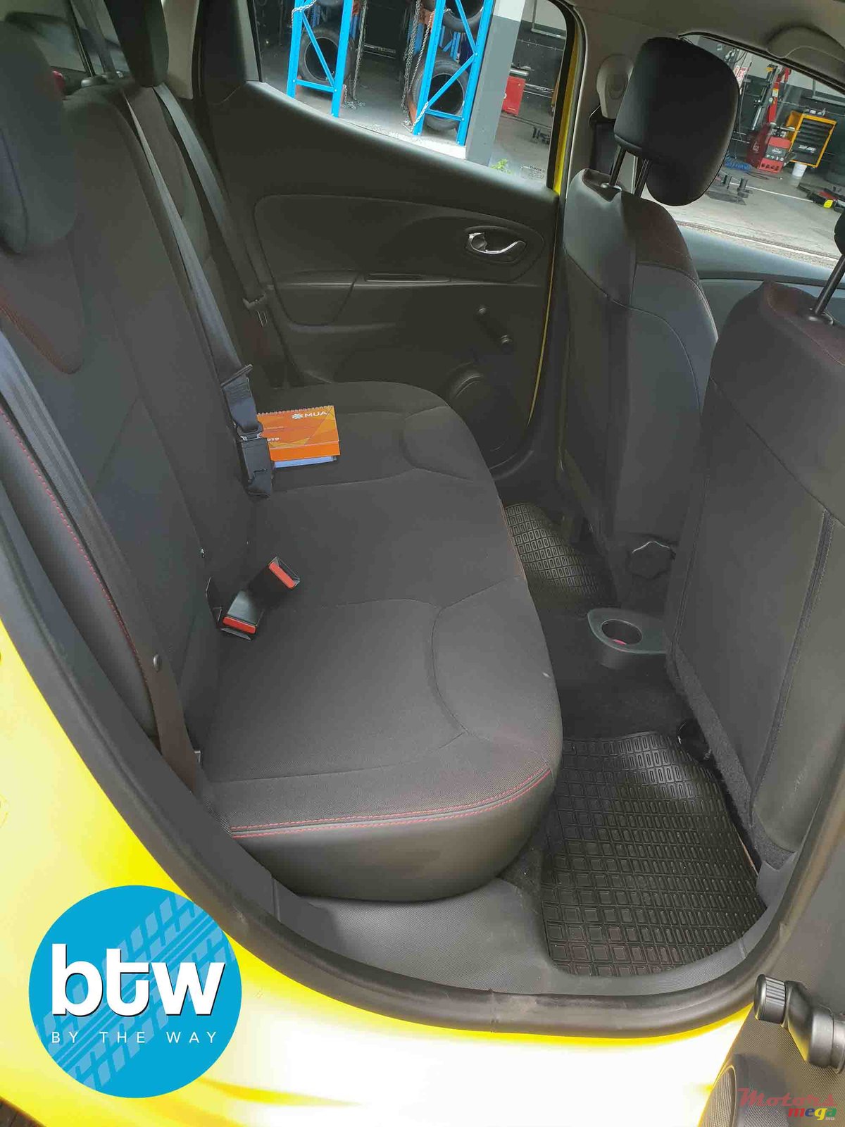 2015' Renault Clio photo #5