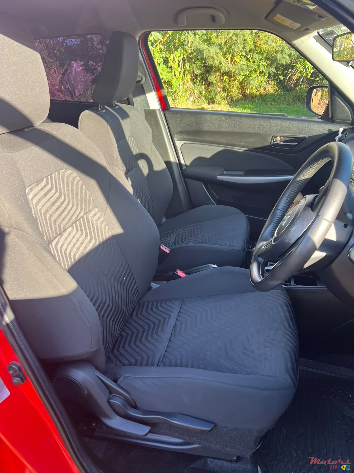 2023' Suzuki Swift photo #6