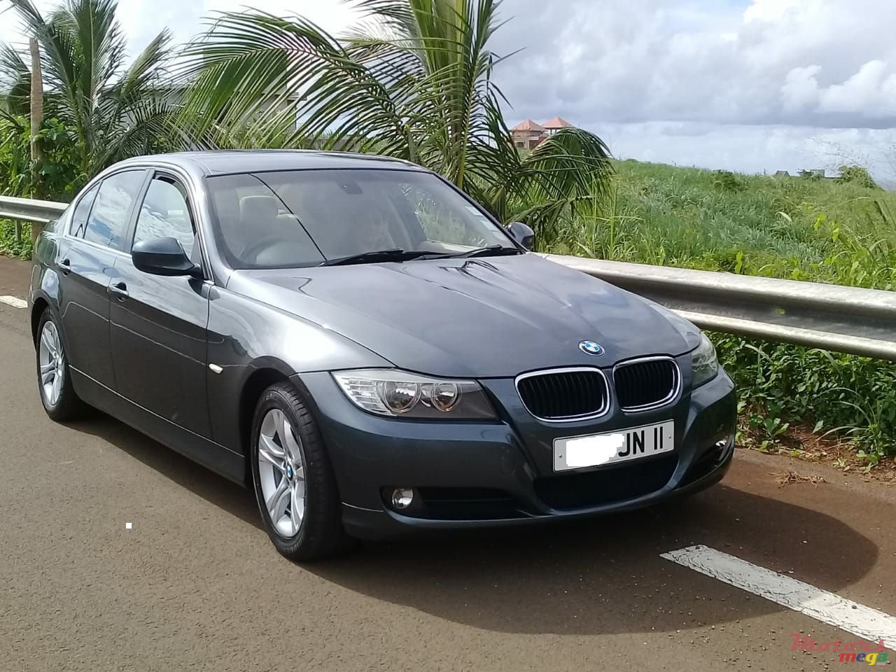 2011' BMW 316 nil photo #2