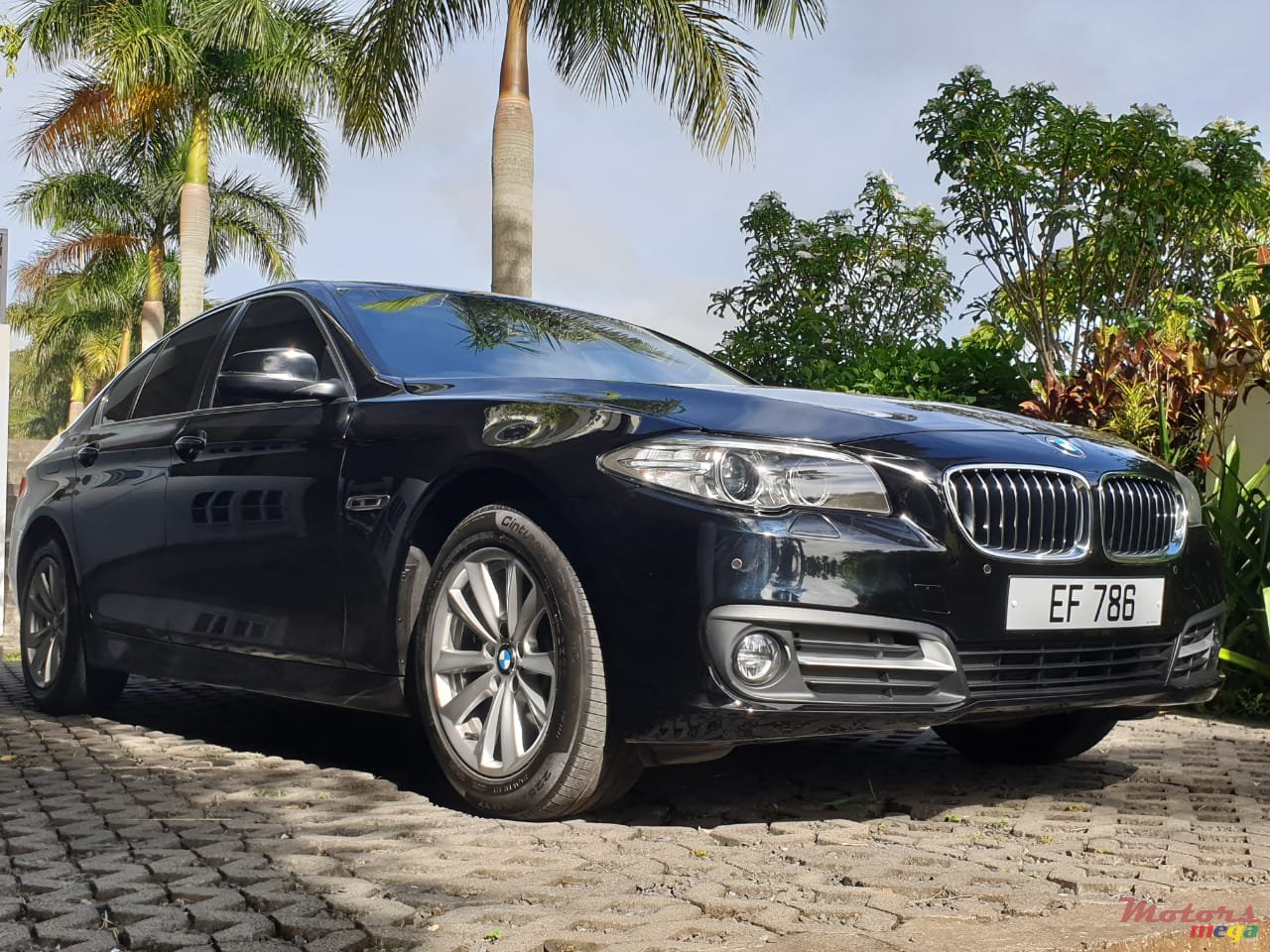 2016' BMW 520 photo #2