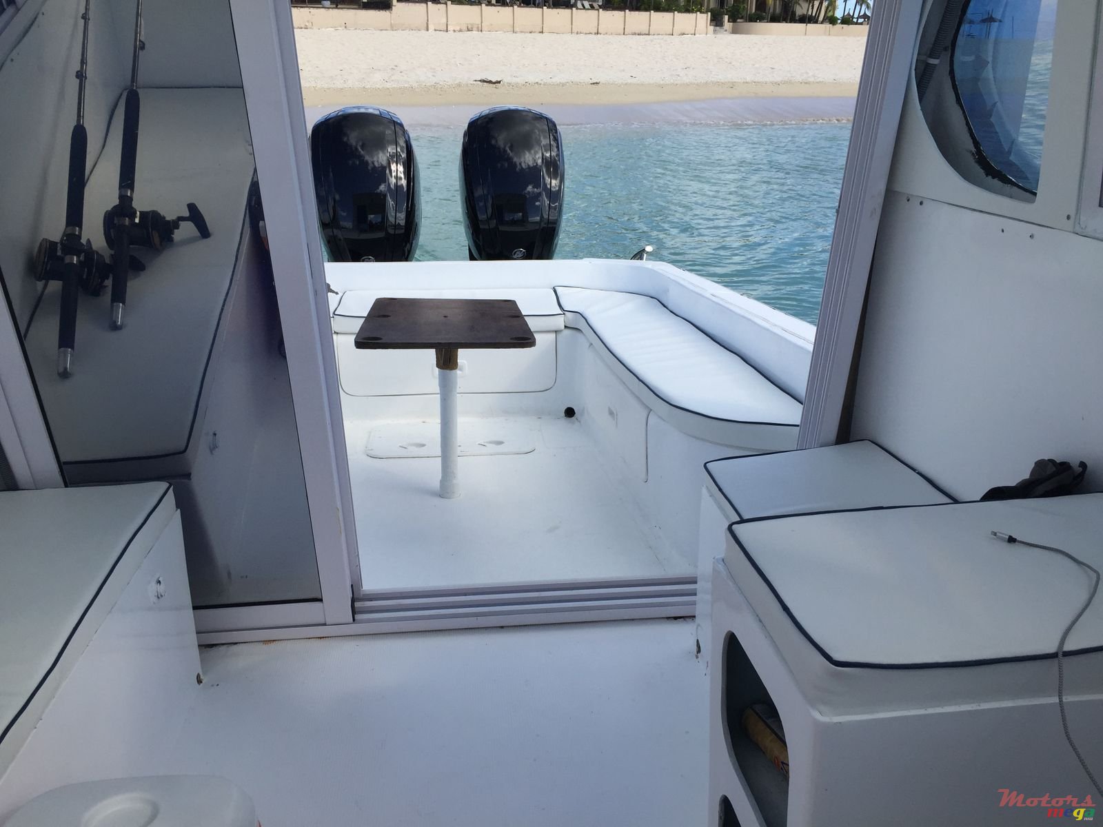 2016' Hustler photo #6