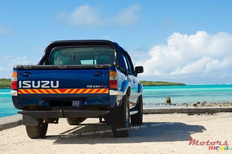 1999' Isuzu 4x4 KB 280 turbo photo #2