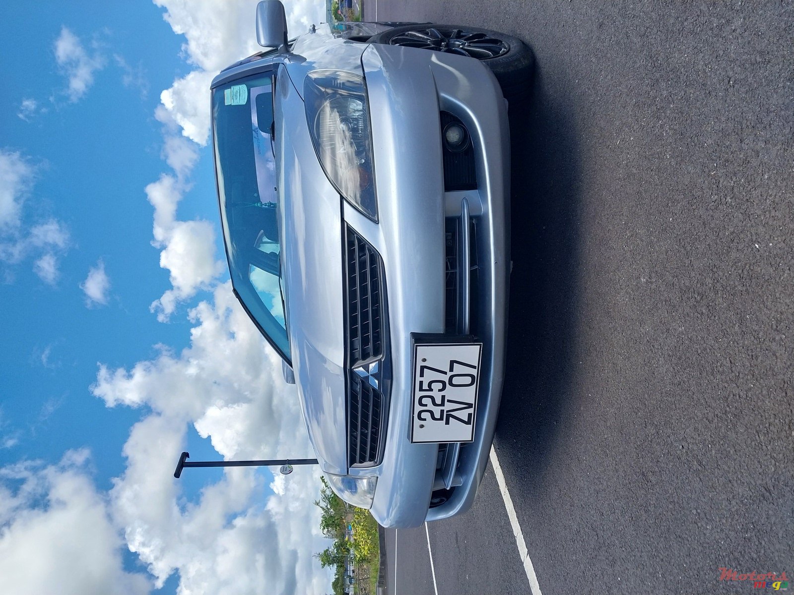 2007' Mitsubishi Lancer photo #1