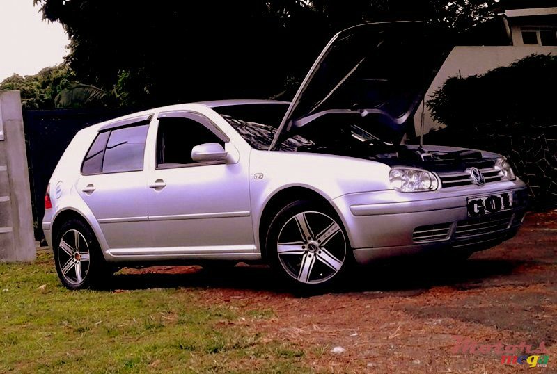 2004' Volkswagen Golf IV Touts Dorigine photo #1