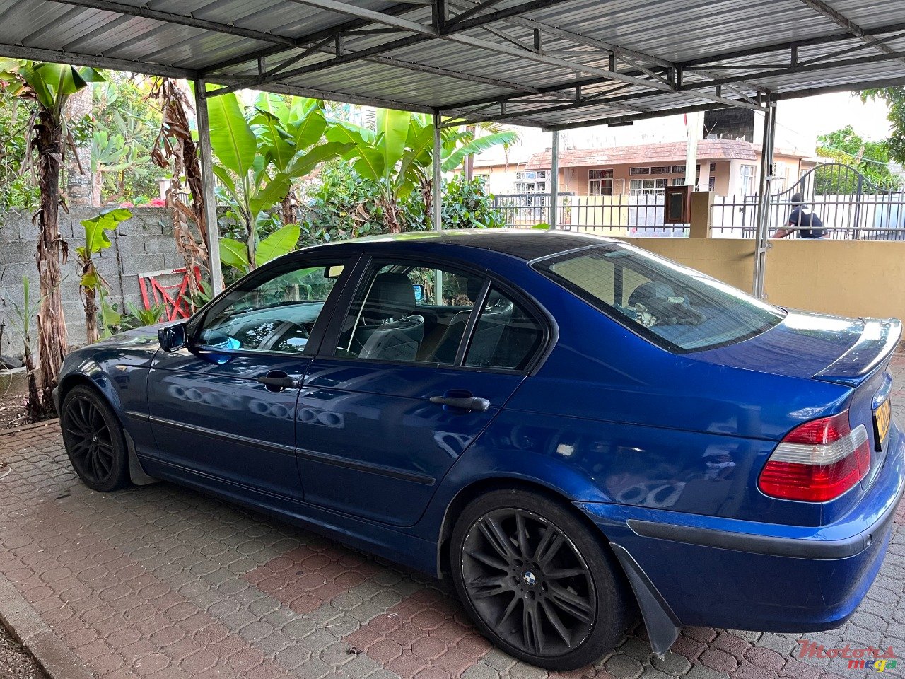 2002' BMW 320 photo #5