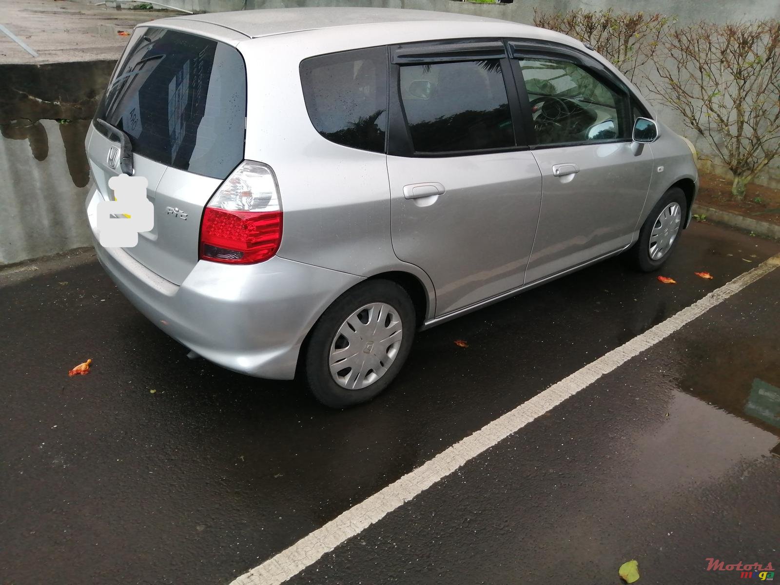 2006' Honda Fit photo #2