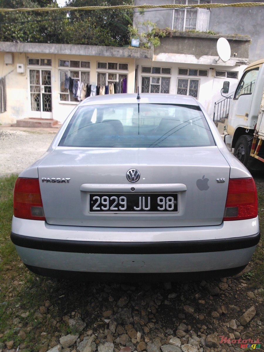 1998' Volkswagen Passat photo #3