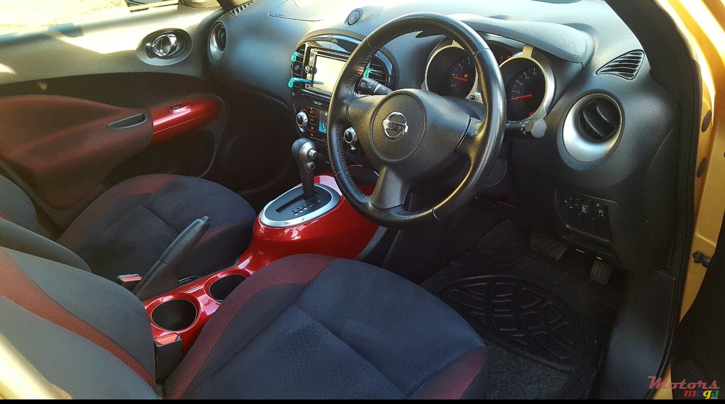 2012' Nissan Juke photo #6