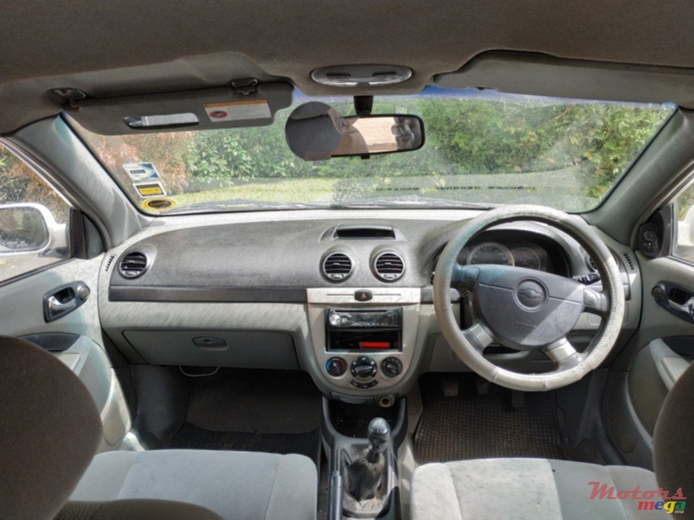 2006' Chevrolet Optra photo #7