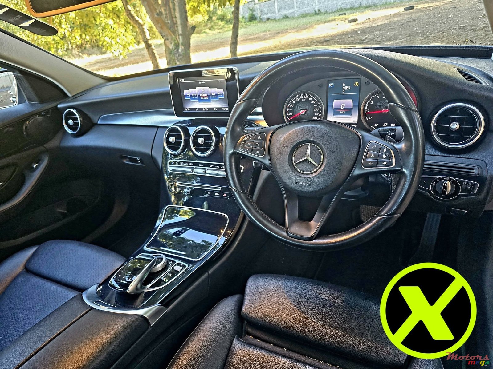 2015' Mercedes-Benz 180 photo #4