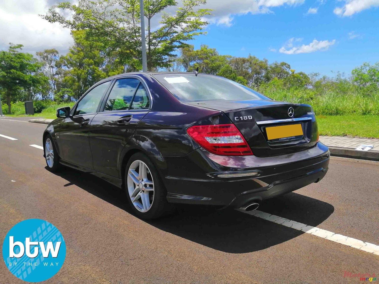 2012' Mercedes-Benz C-Class 180 AMG photo #2
