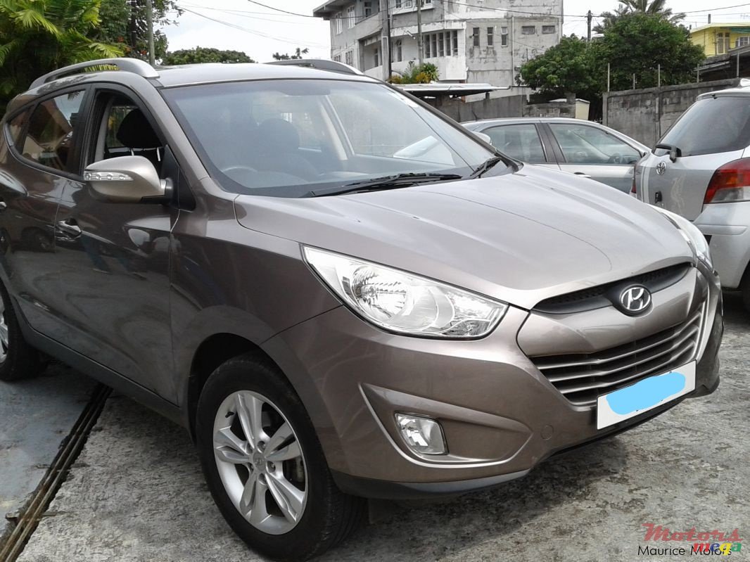 2011' Hyundai ix35 2.0L PETROL photo #1