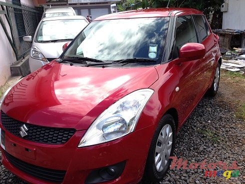 2010' Suzuki Swift photo #1