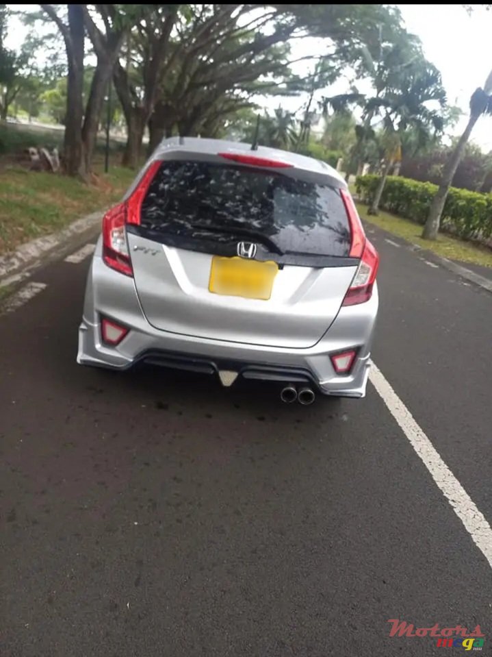 2016' Honda Fit photo #4