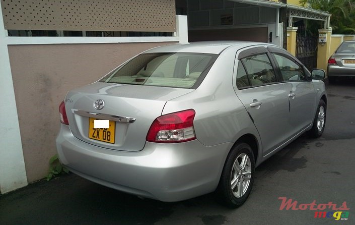 2008' Toyota Belta photo #2