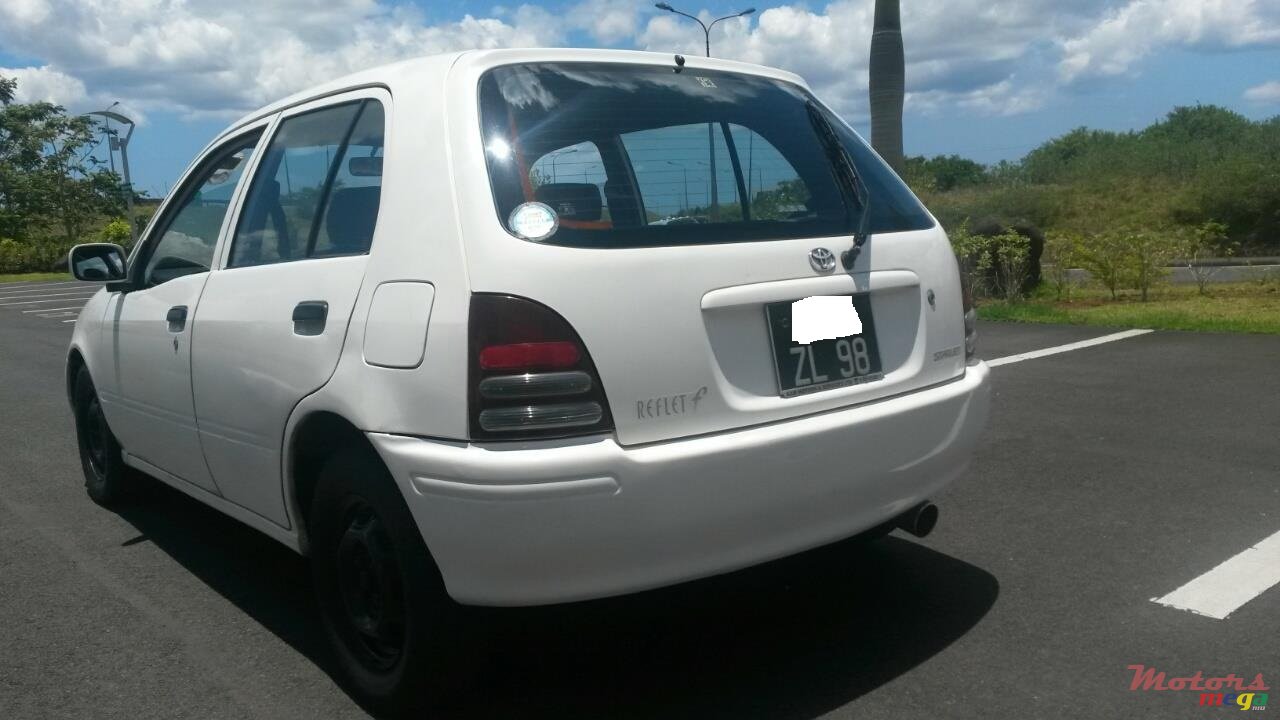 1998' Toyota Starlet photo #3