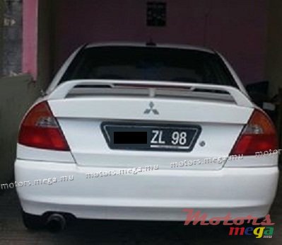1998' Mitsubishi Lancer GLXi photo #2