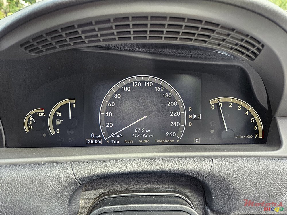 2008' Mercedes-Benz CL 500 photo #7