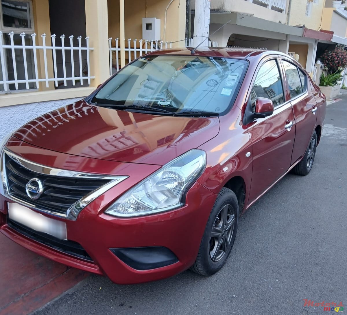 2015' Nissan Almera photo #1