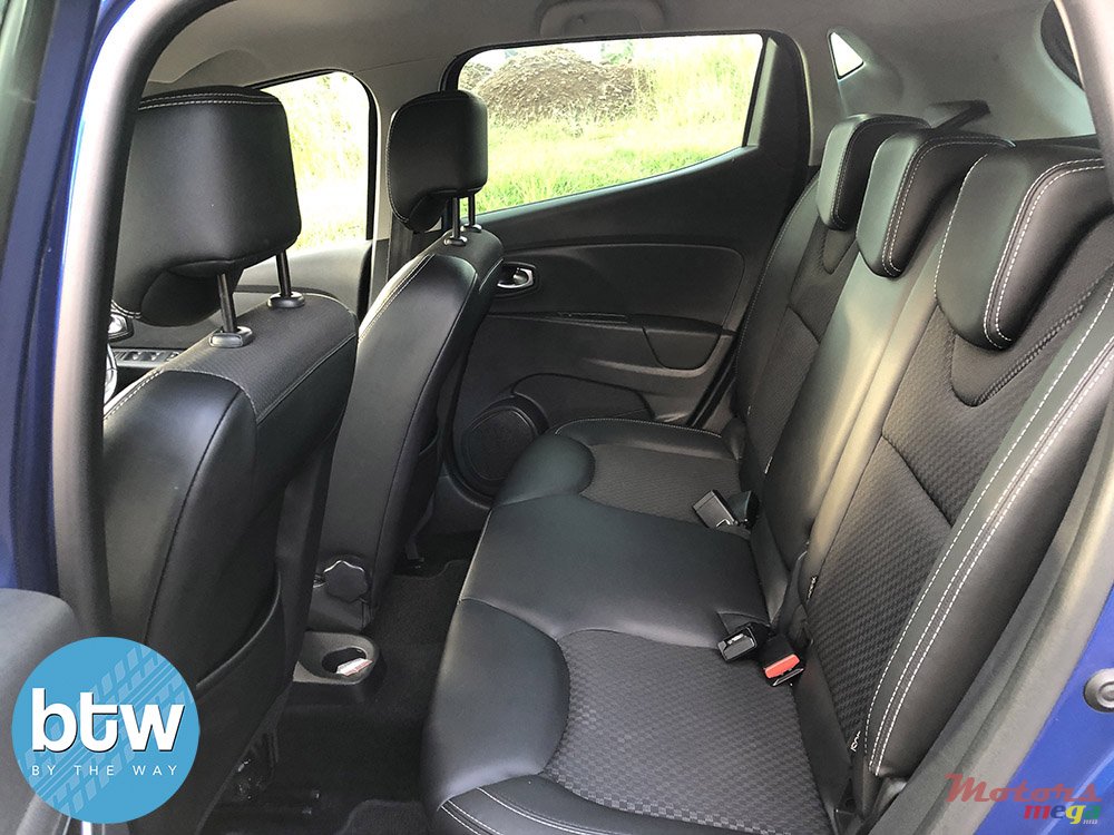 2019' Renault Clio photo #4