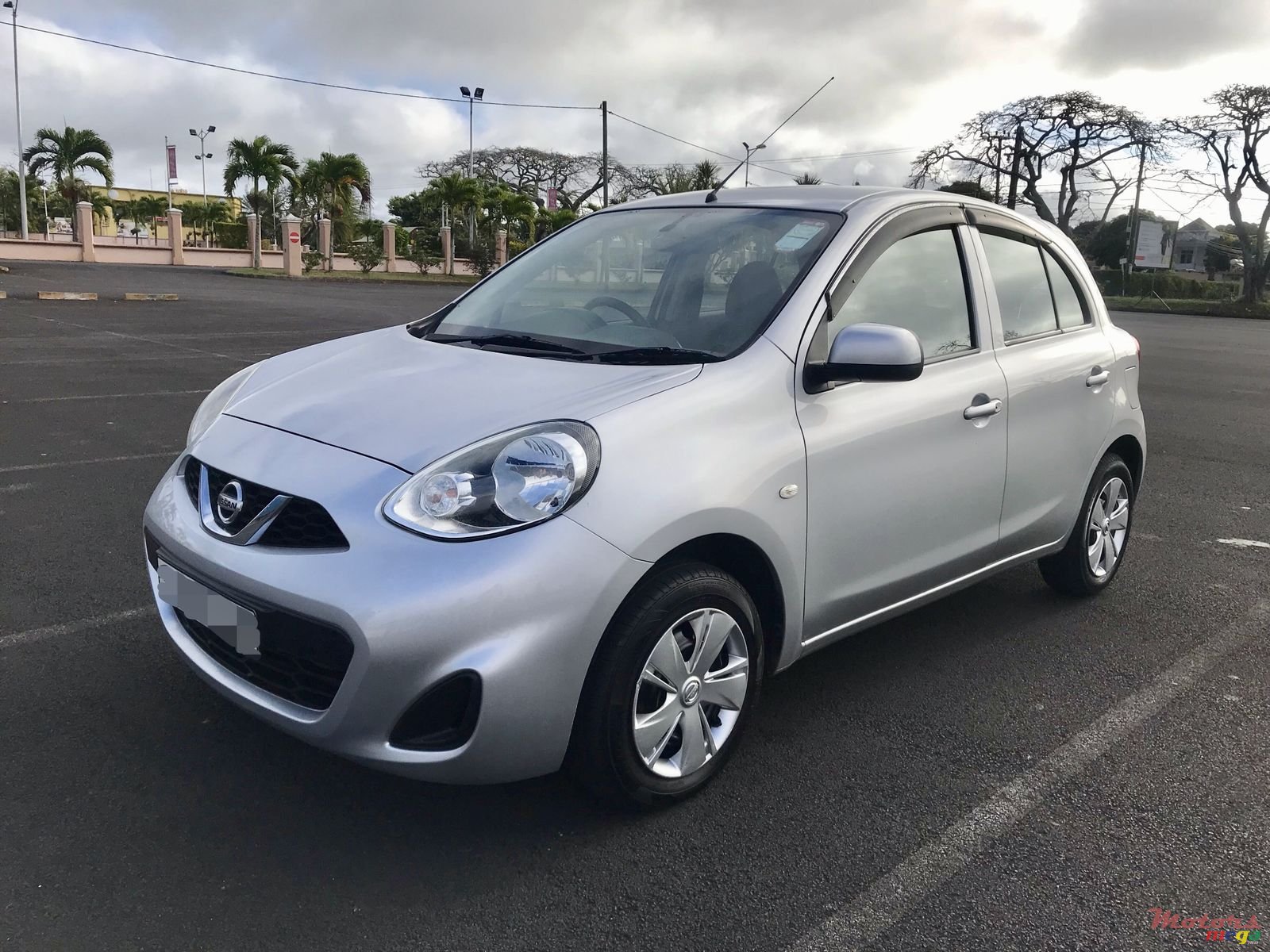 2014' Nissan March photo #3