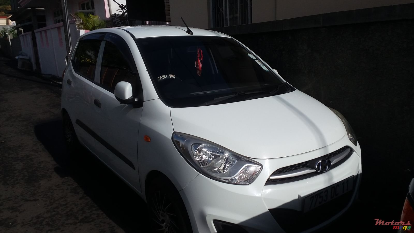 2011' Hyundai i10 Alloy wheels photo #1