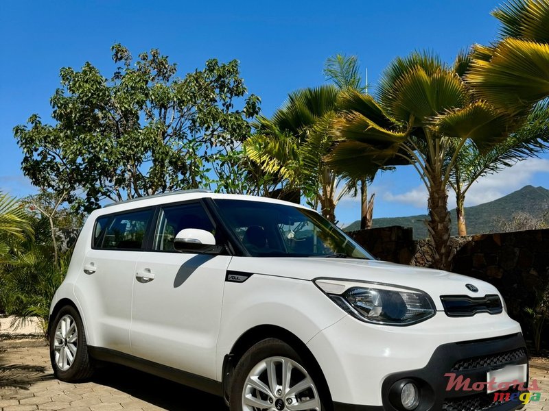 2017' Kia Soul photo #1