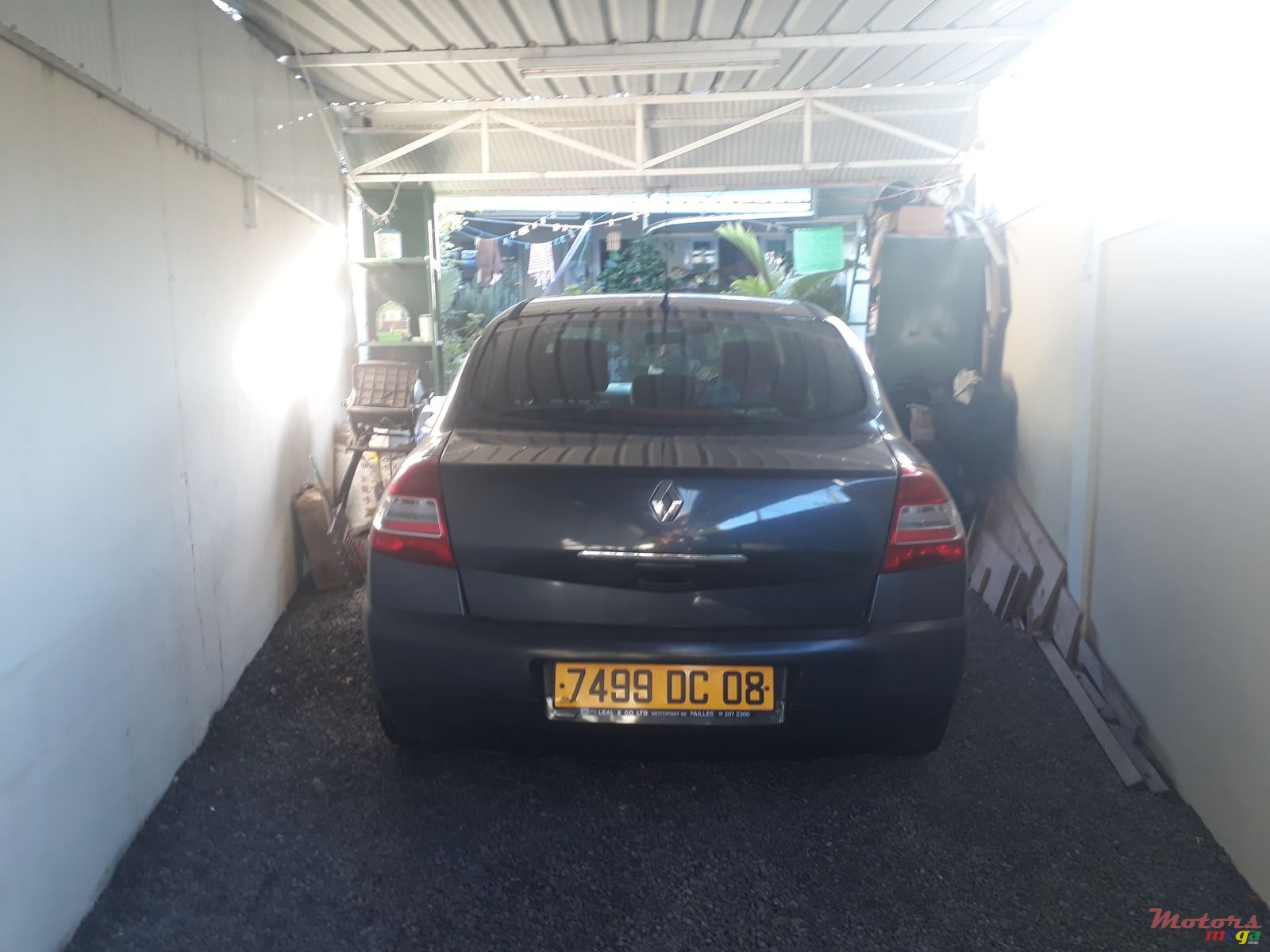 2008' Renault Megane photo #3