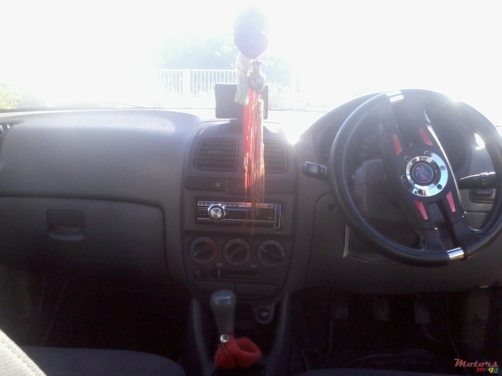 2004' Hyundai Accent photo #4