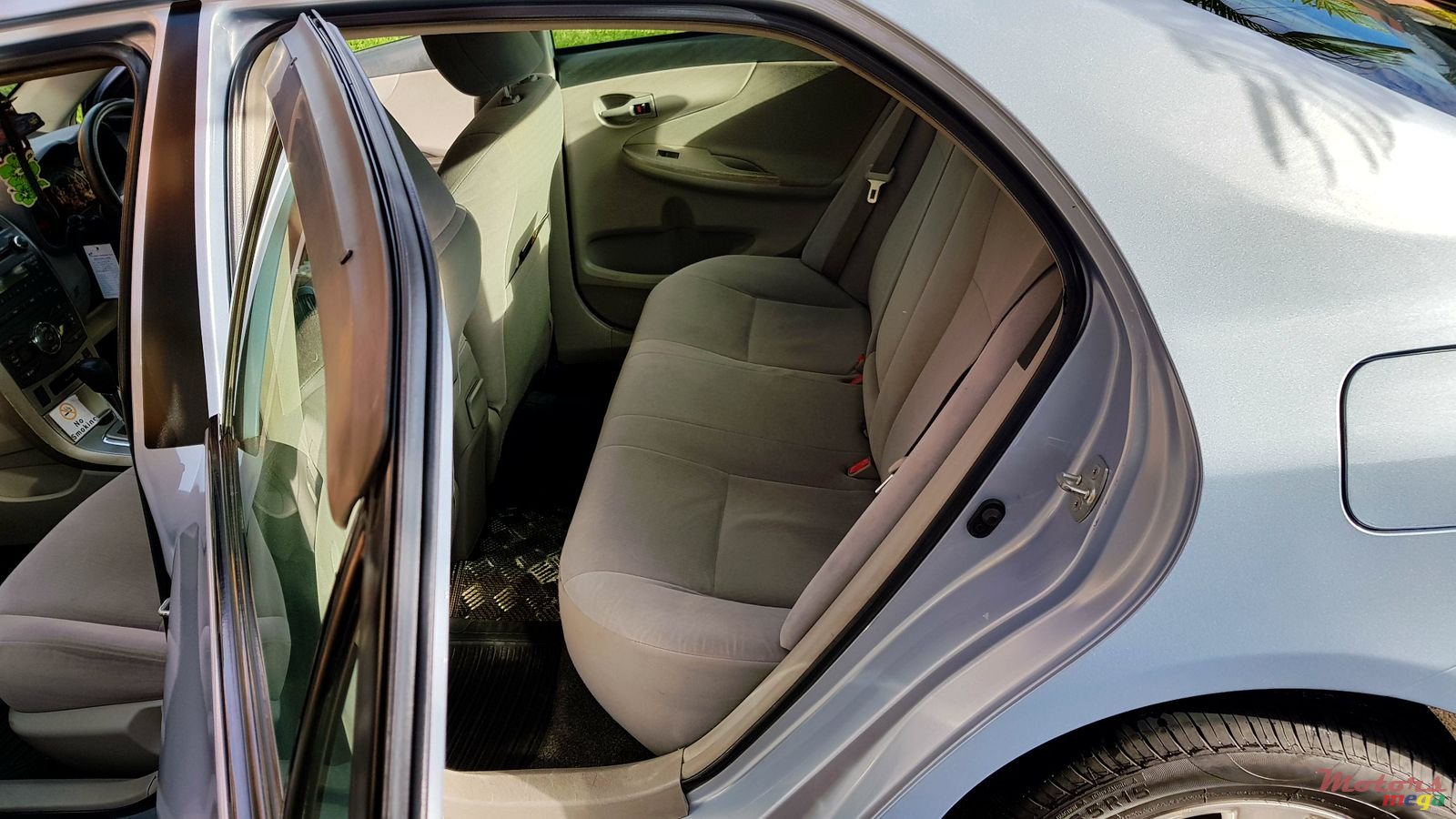 2012' Toyota Corolla photo #1