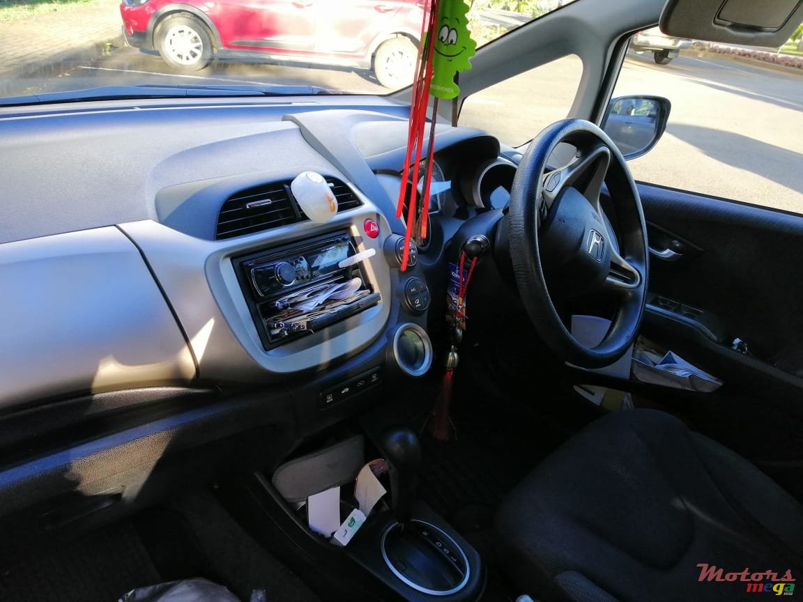 2011' Honda Fit photo #3