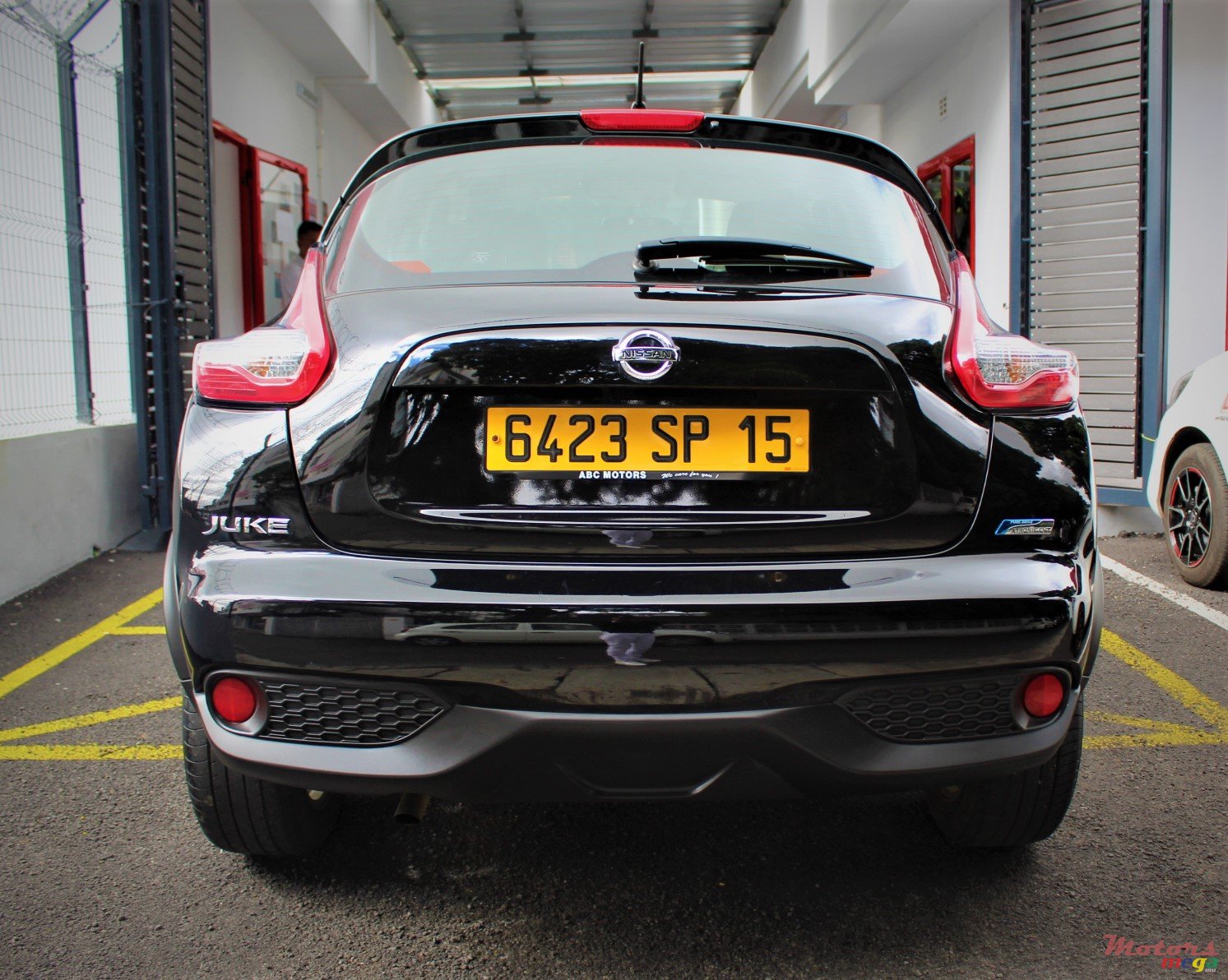 2015' Nissan Juke 1.6 photo #3