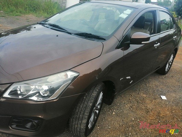 2016' Suzuki Ciaz photo #4