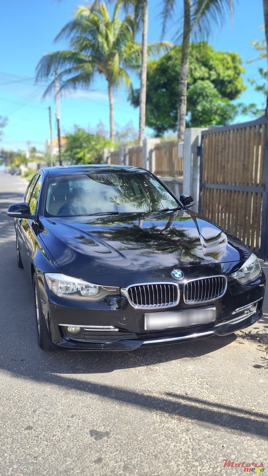 2015' BMW 320 photo #1