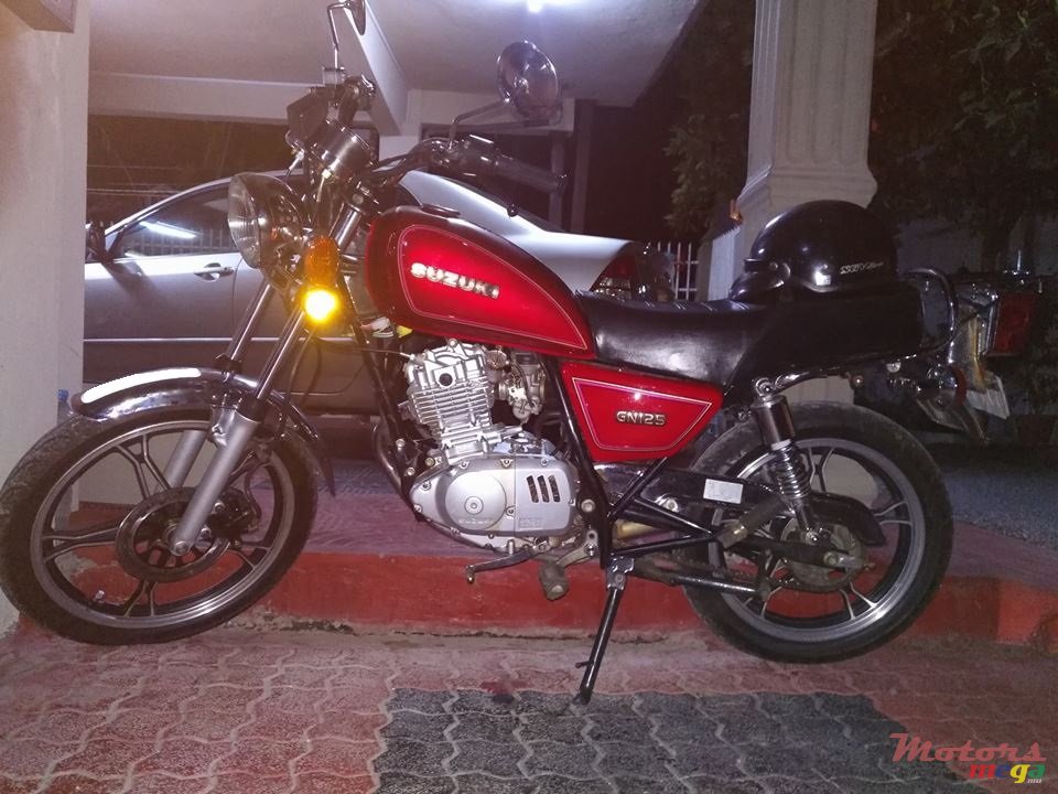 2015' Suzuki GN-125 photo #2