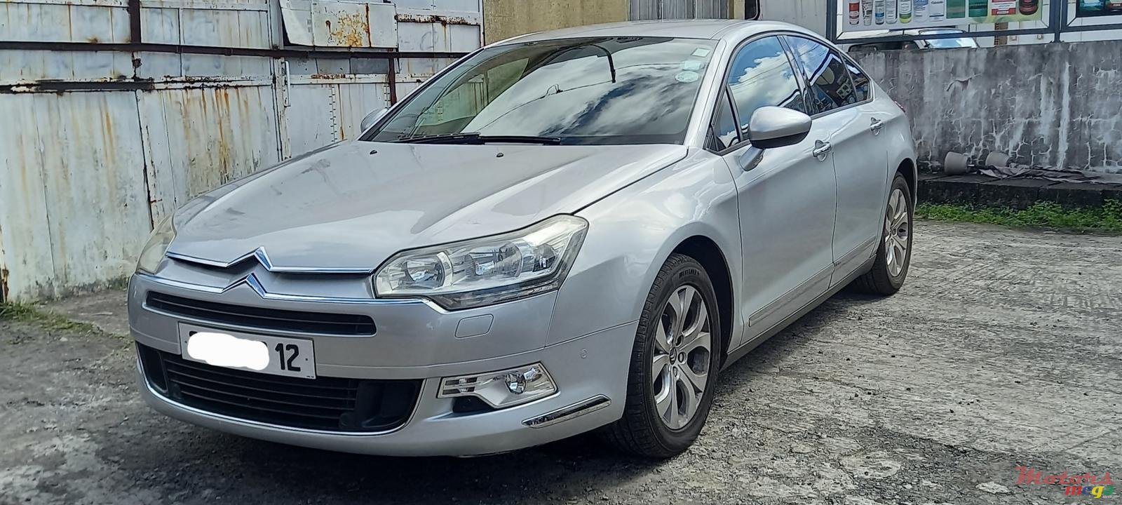 2012' Citroen C5 photo #3