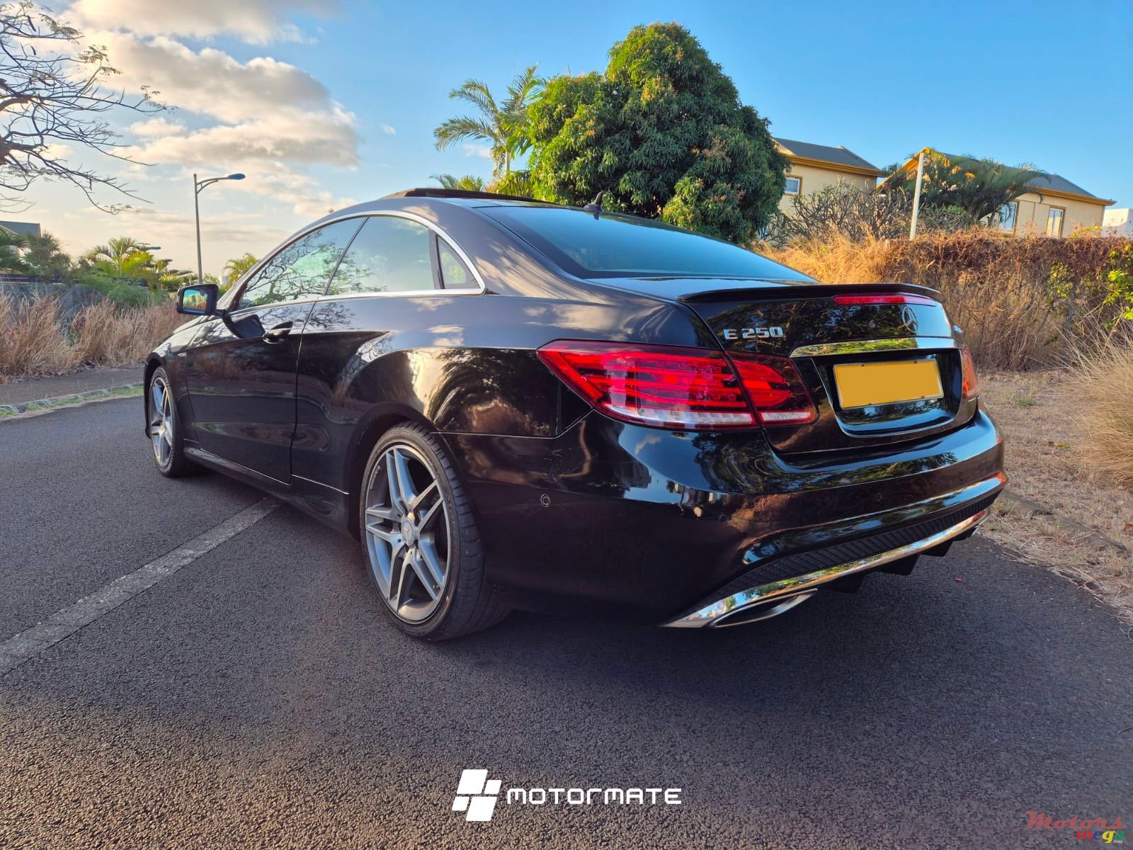 2014' Mercedes-Benz E 250 COUPE photo #3