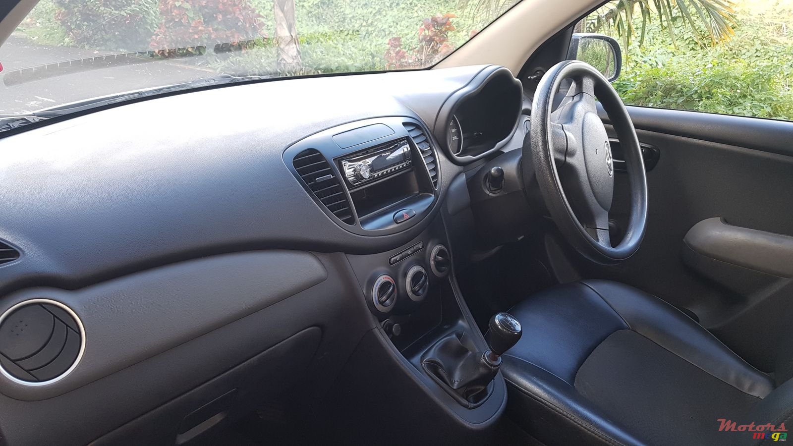 2013' Hyundai i10 photo #2