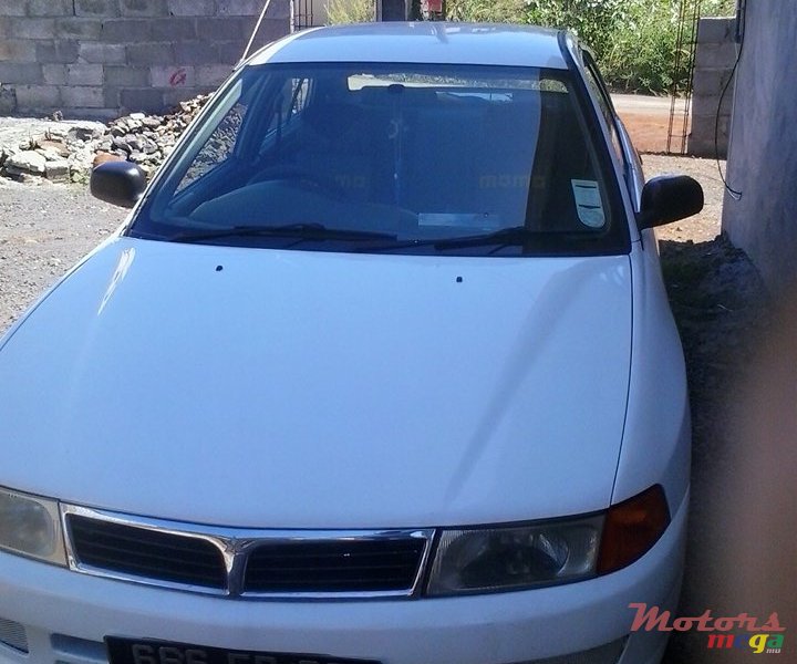 1998' Mitsubishi Lancer photo #1